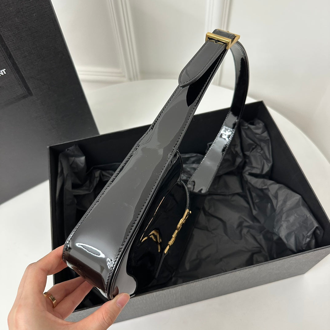 Le 5 a 7 24 Black Shiny Lambskin Ghw