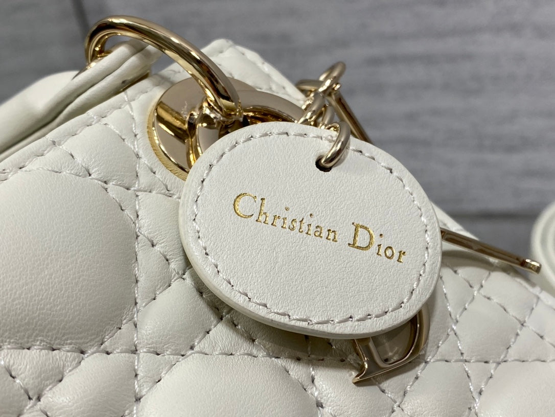 micro lady 12 white lambskin ghw