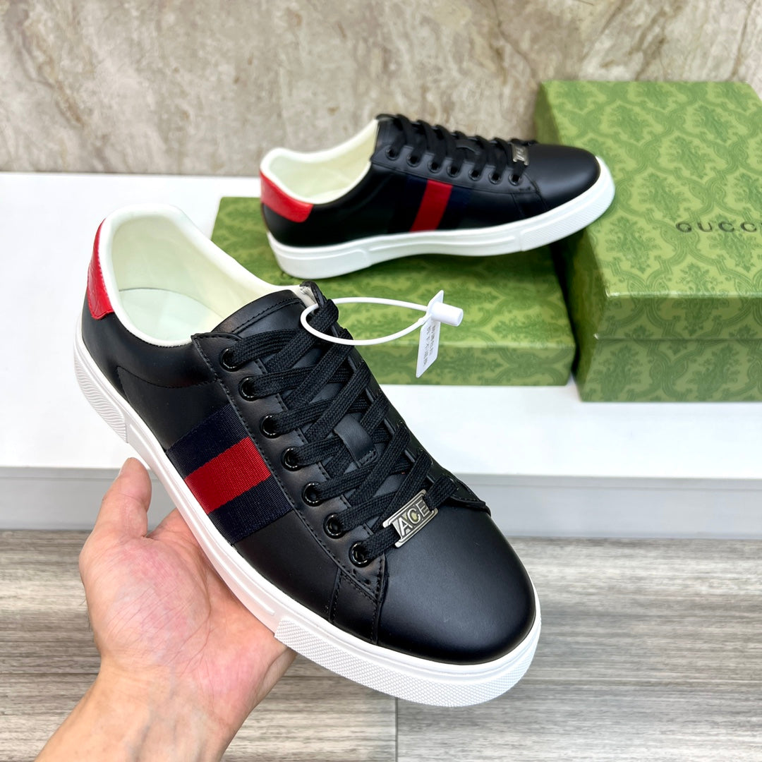 GG Men's ACE Sneaker Black Calfskin 525952
