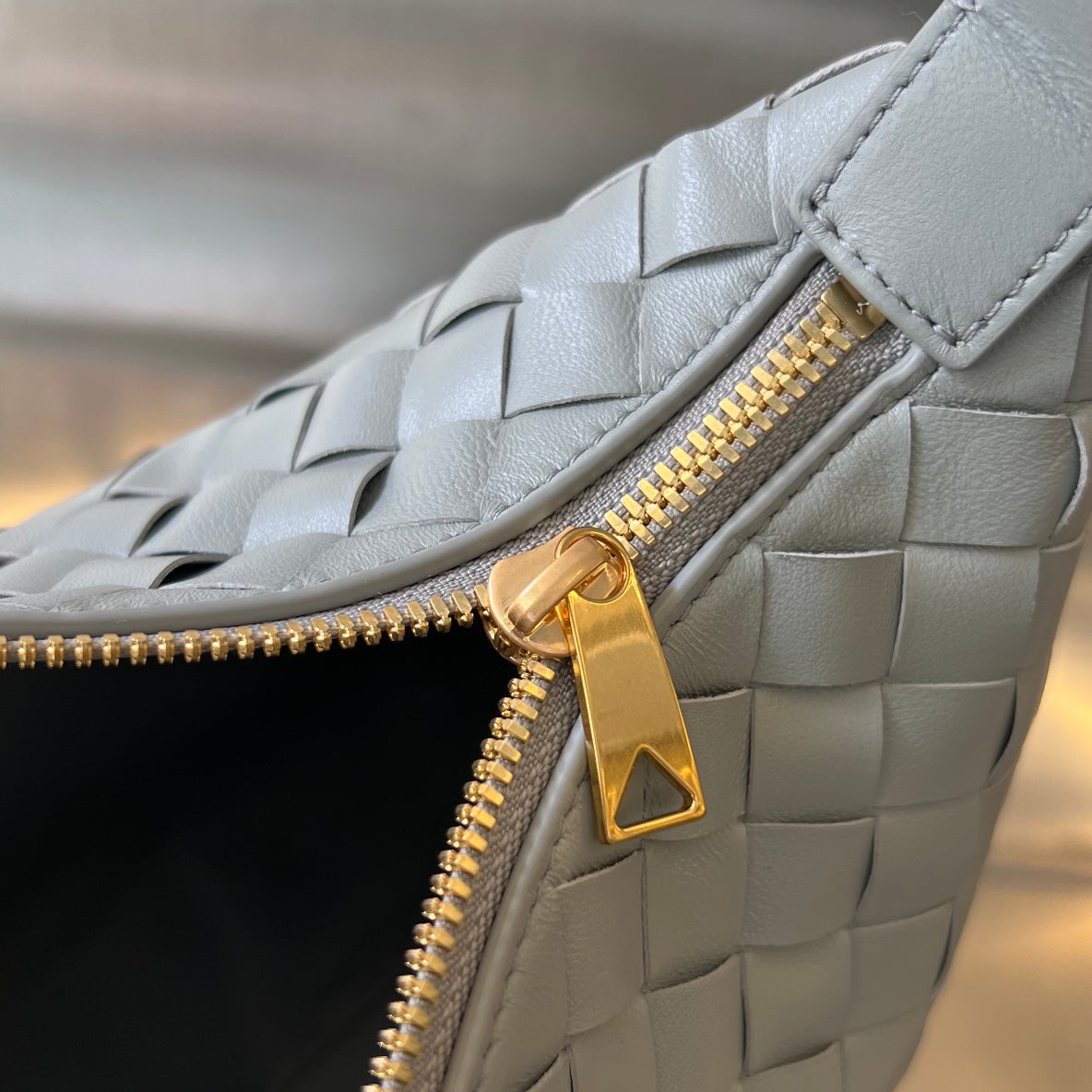 WALLACE 22 BAG GREY CALFSKIN