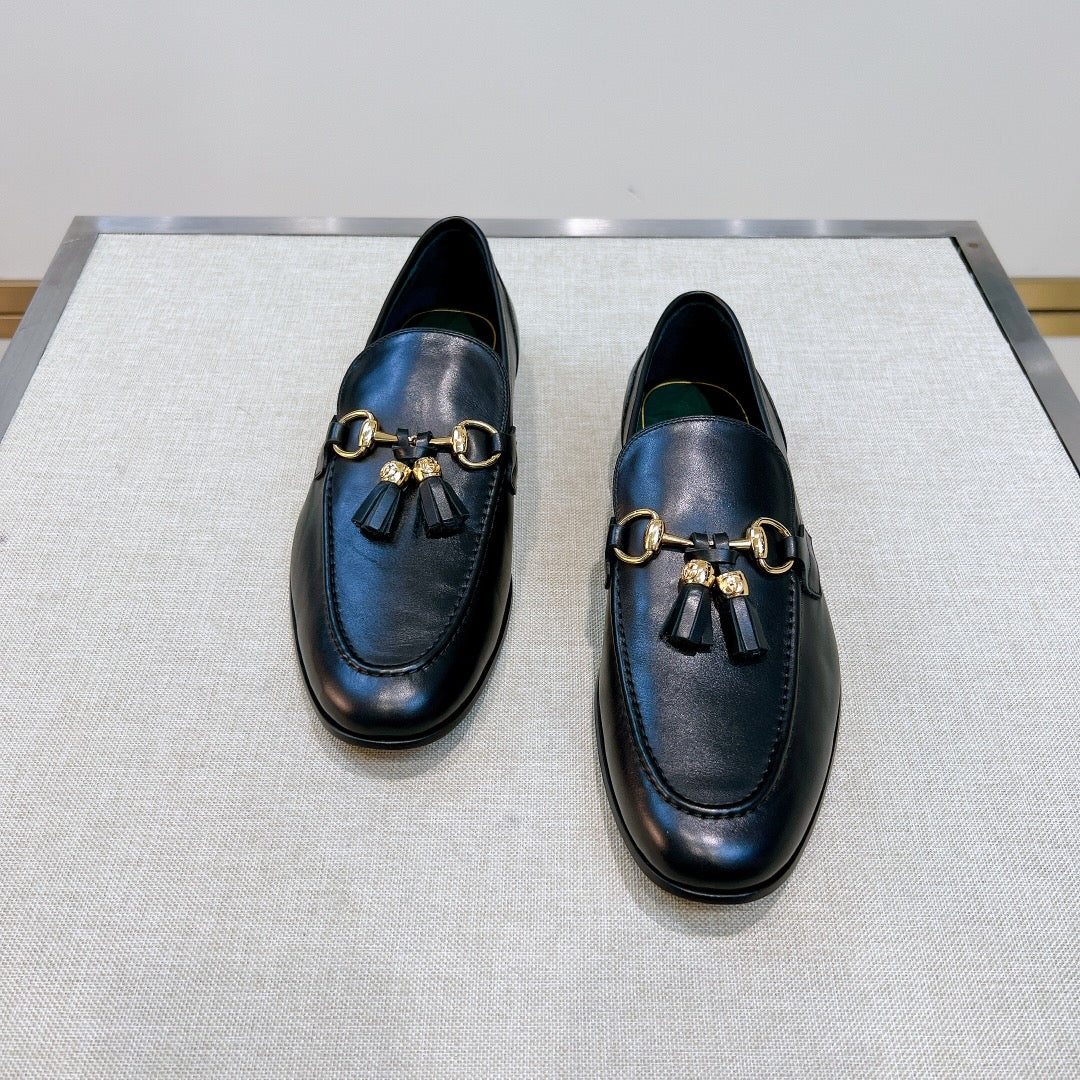 GG Men's Tassel Loafer Black Calfskin 361354