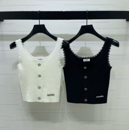 Chanel 2026 Lace-Trimmed Knit Vest Wool 771015