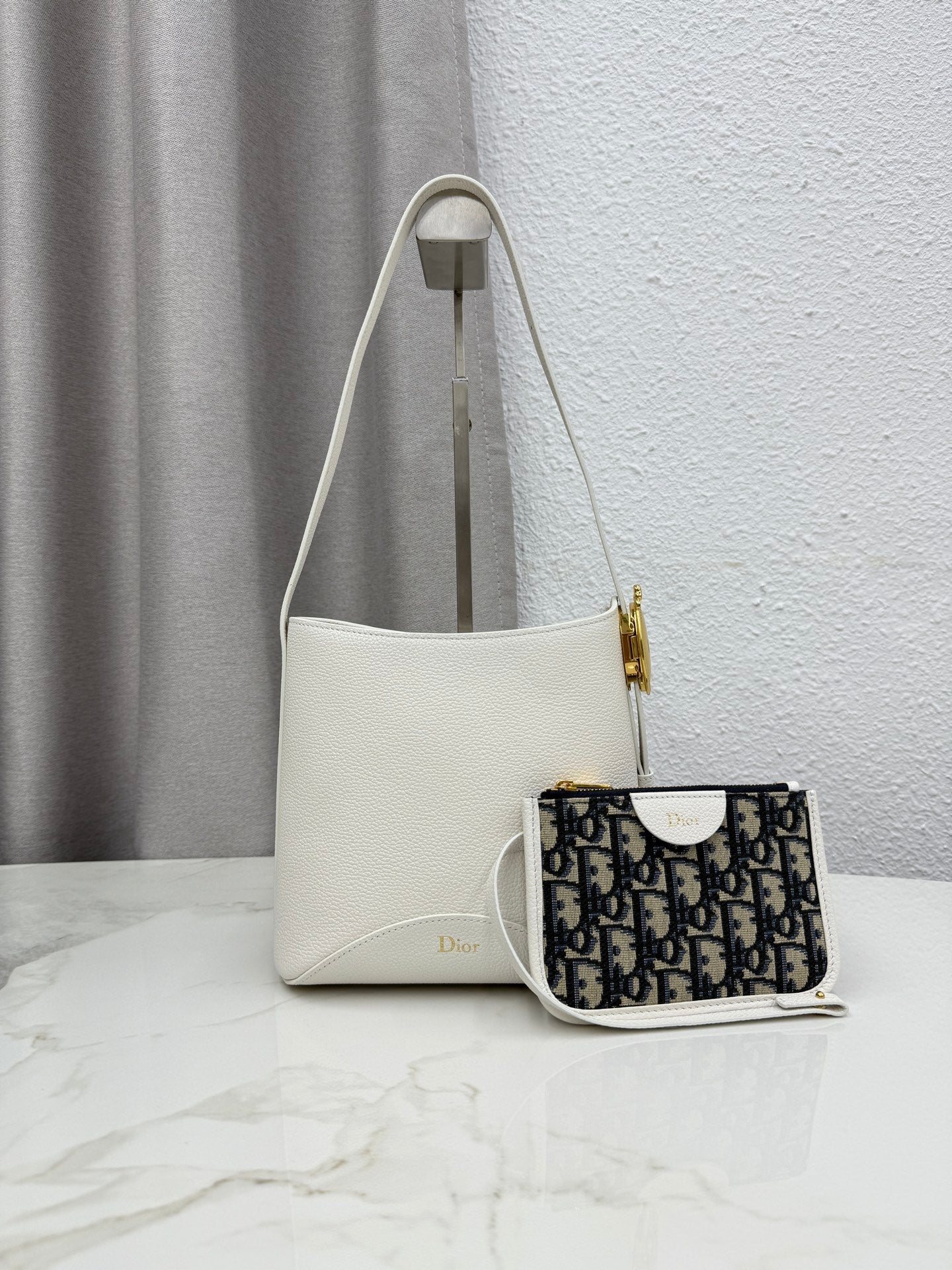 Dior 2026 Medaillon Bucket Bag 19.5cm Calfskin