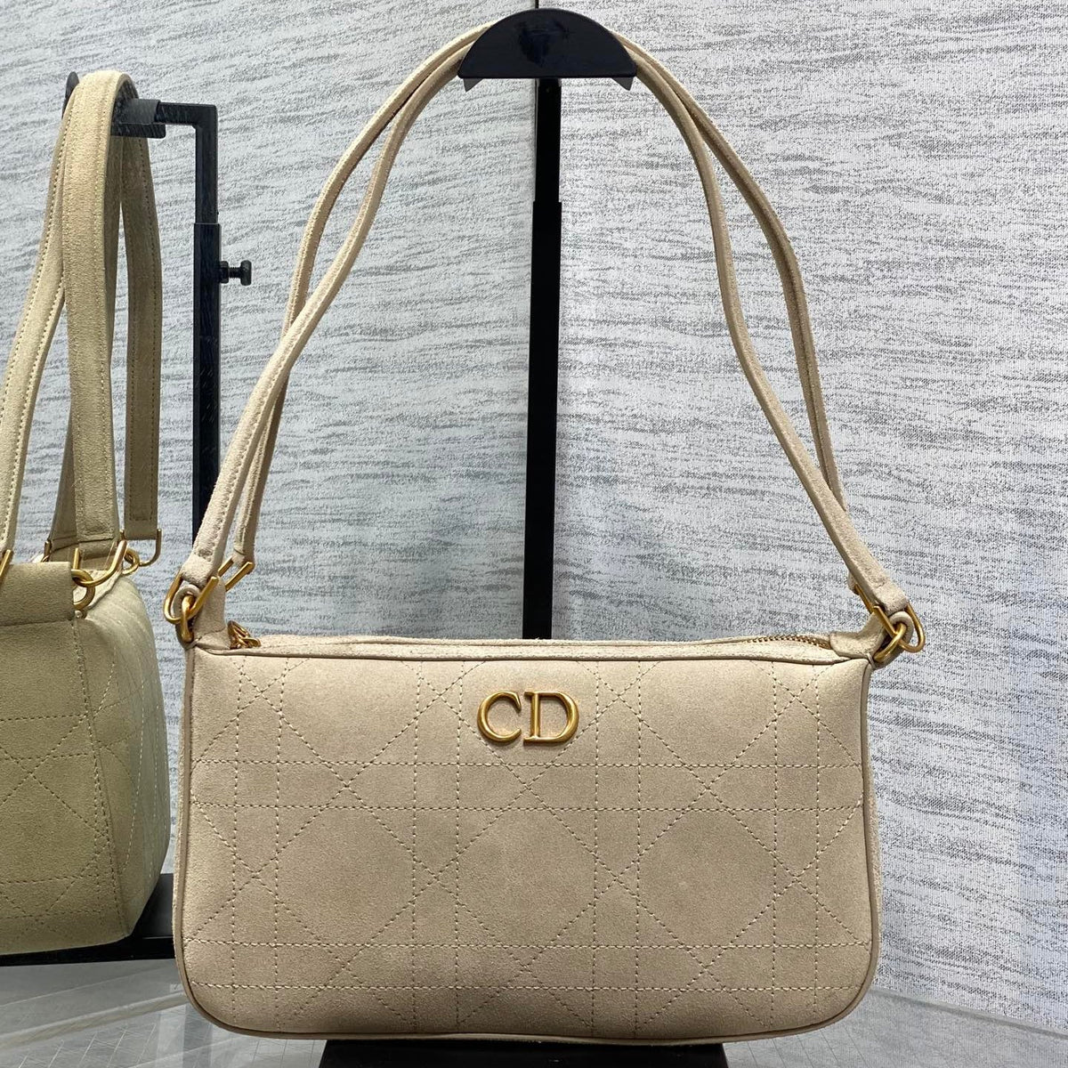 Dior 2026 Quilted Leather Zippered Shoulder Bag 26cm Suede Leather 403691