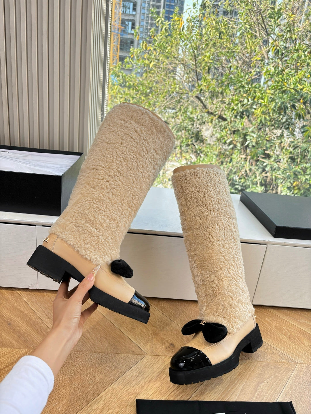 Chanel 2026 Coconeige Bow Boots Wool Cowhide 197168