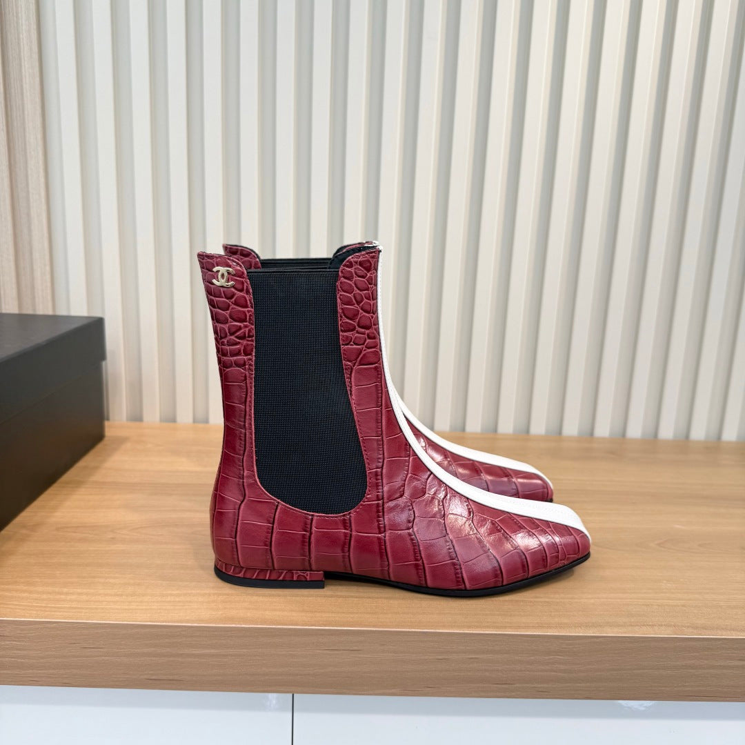 Chanel 2026 Chelsea Boots Calfskin 986912