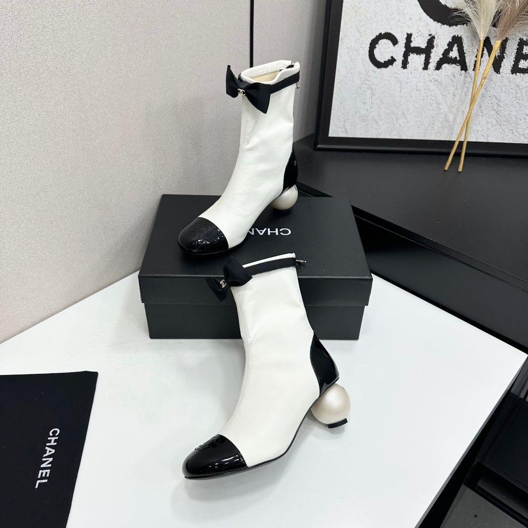 Chanel 2026 Pearl Heel Ankle Boots 50mm Suede Leather 985804