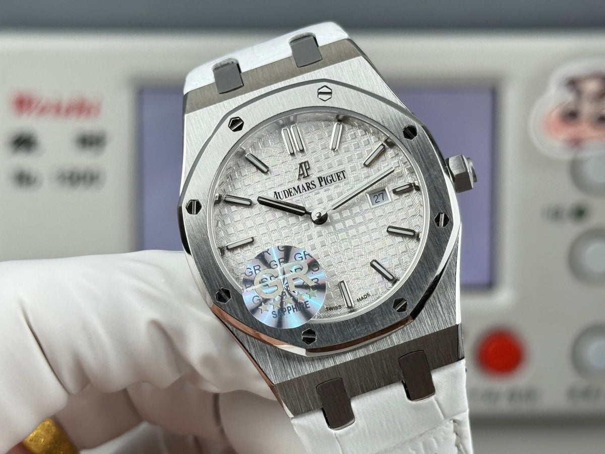 Audemars Piguet Royal Oak Lady 33mm White Dial Leather Strap