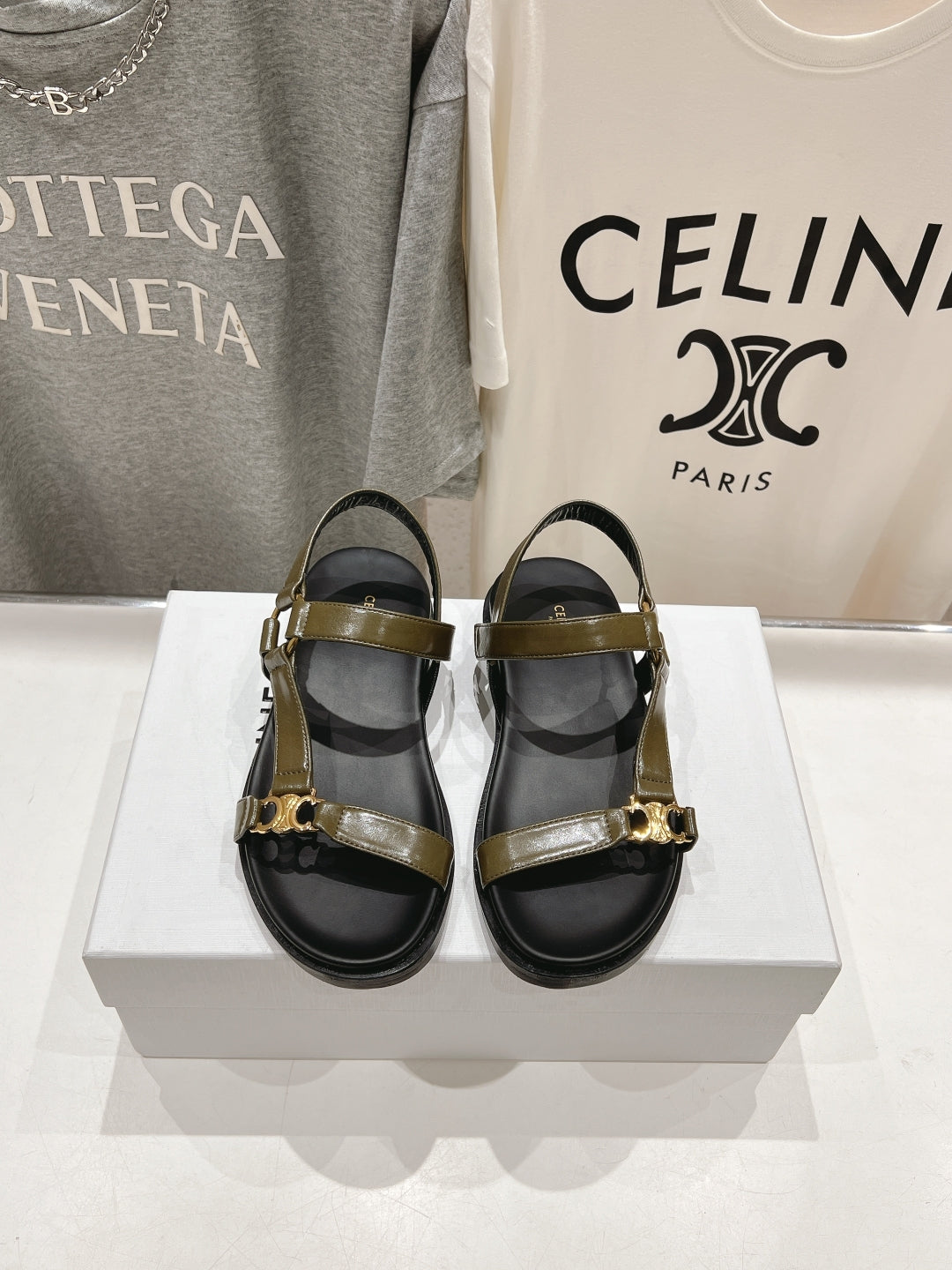 CELINE MAUD SANDAL WITH TRIOMPHE ARMY GREEN COWHIDE 236757