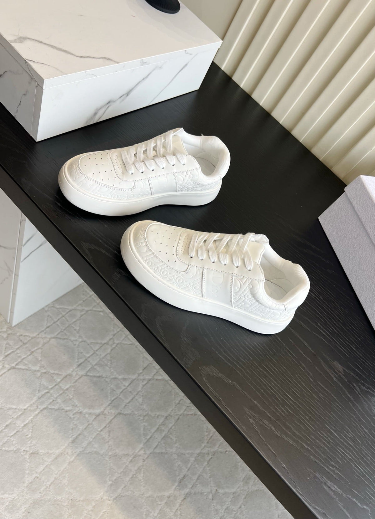 Dior 2026 Star Sneakers Cowhide 977533
