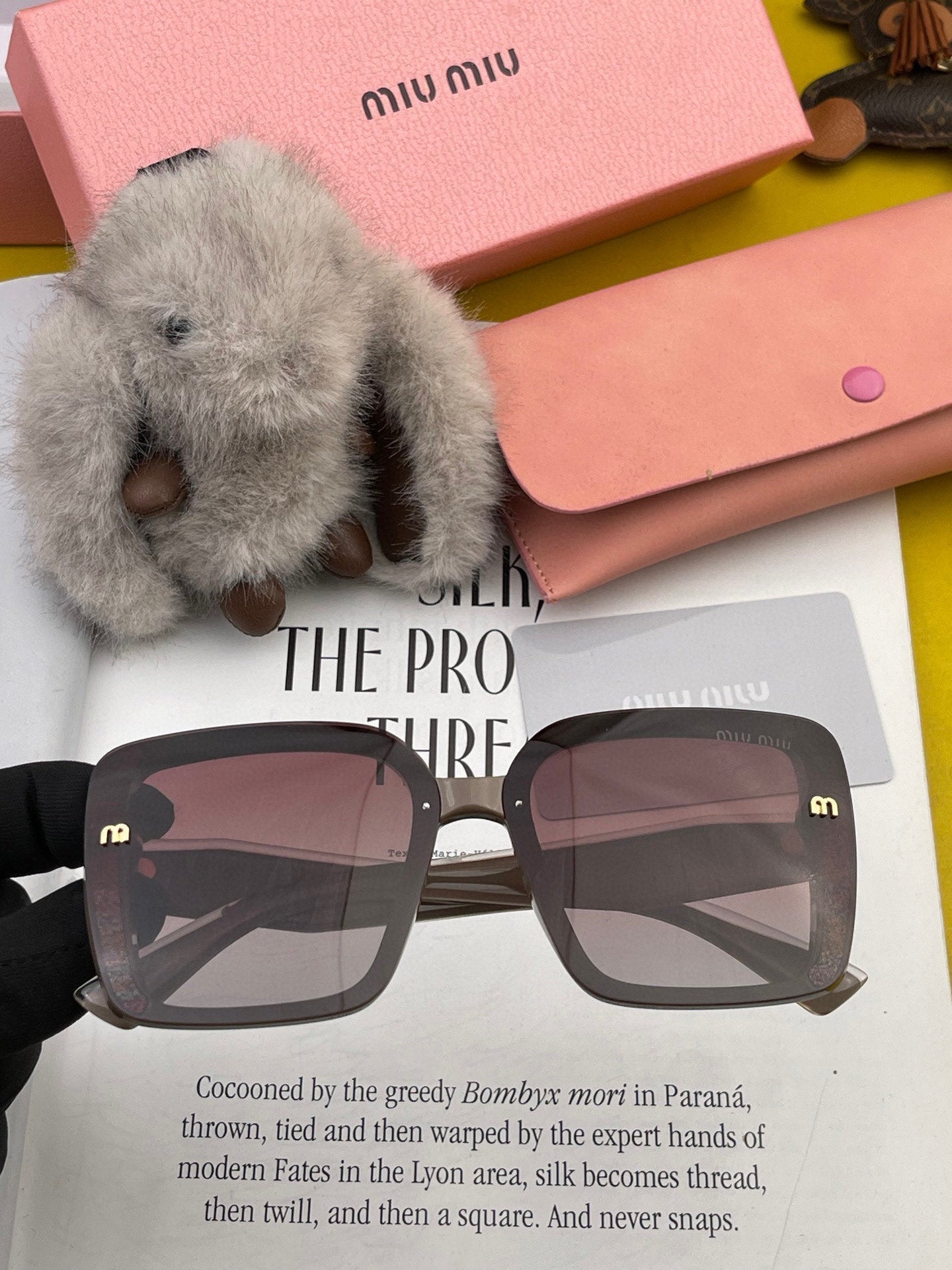 RUNWAY SQUARE SUNGLASSES M5550 IN ACETATE
