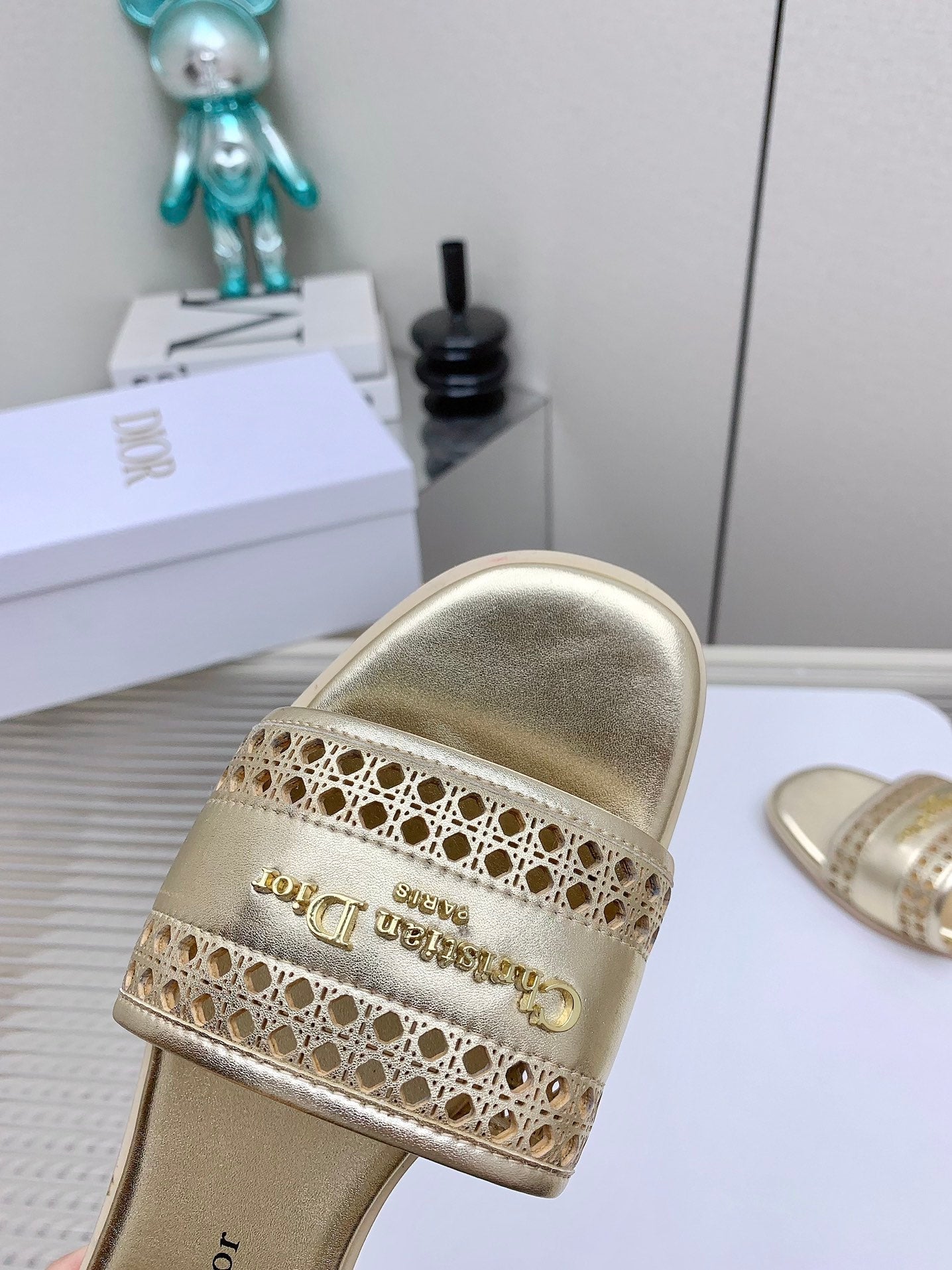 CD D-Lane Slide In Light Gold Cowhide 106285