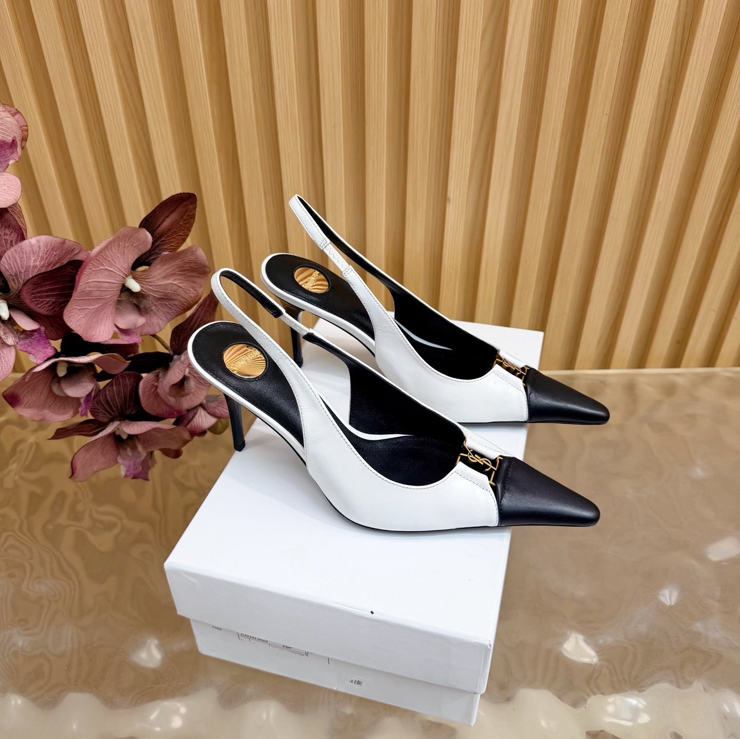 YSL 2026 Babylone Breteuil 75mm Slingback White Black Cowhide 637056