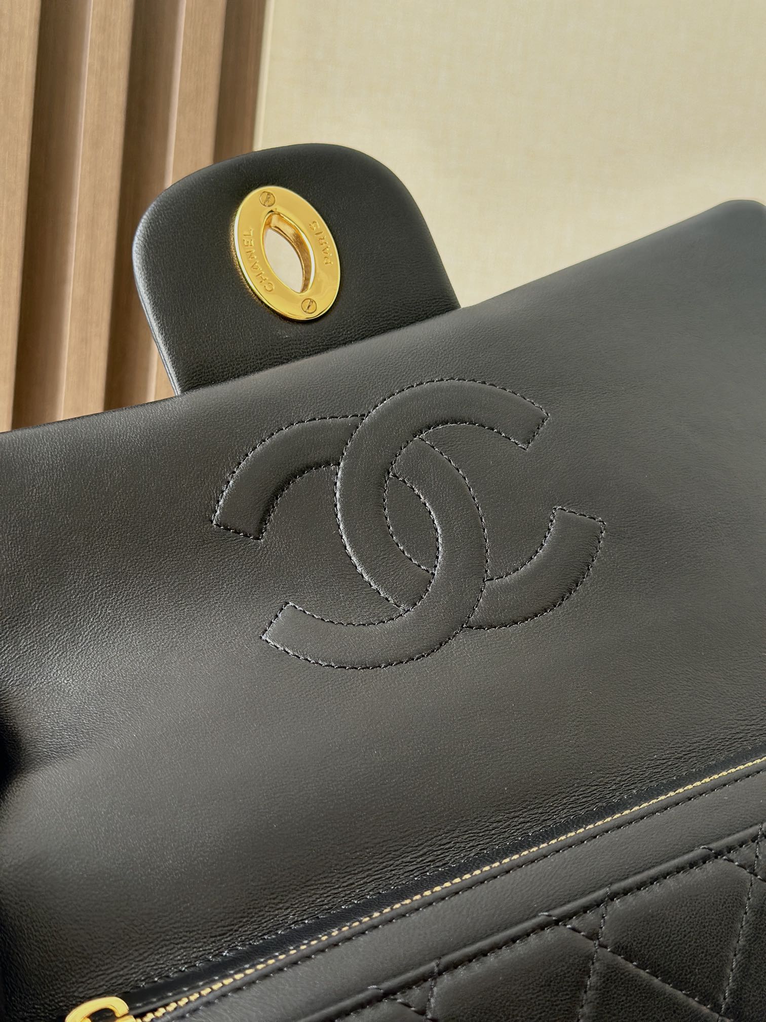 CC 2025 Backpack 30cm Black Gold Backpack Sheepskin 298105
