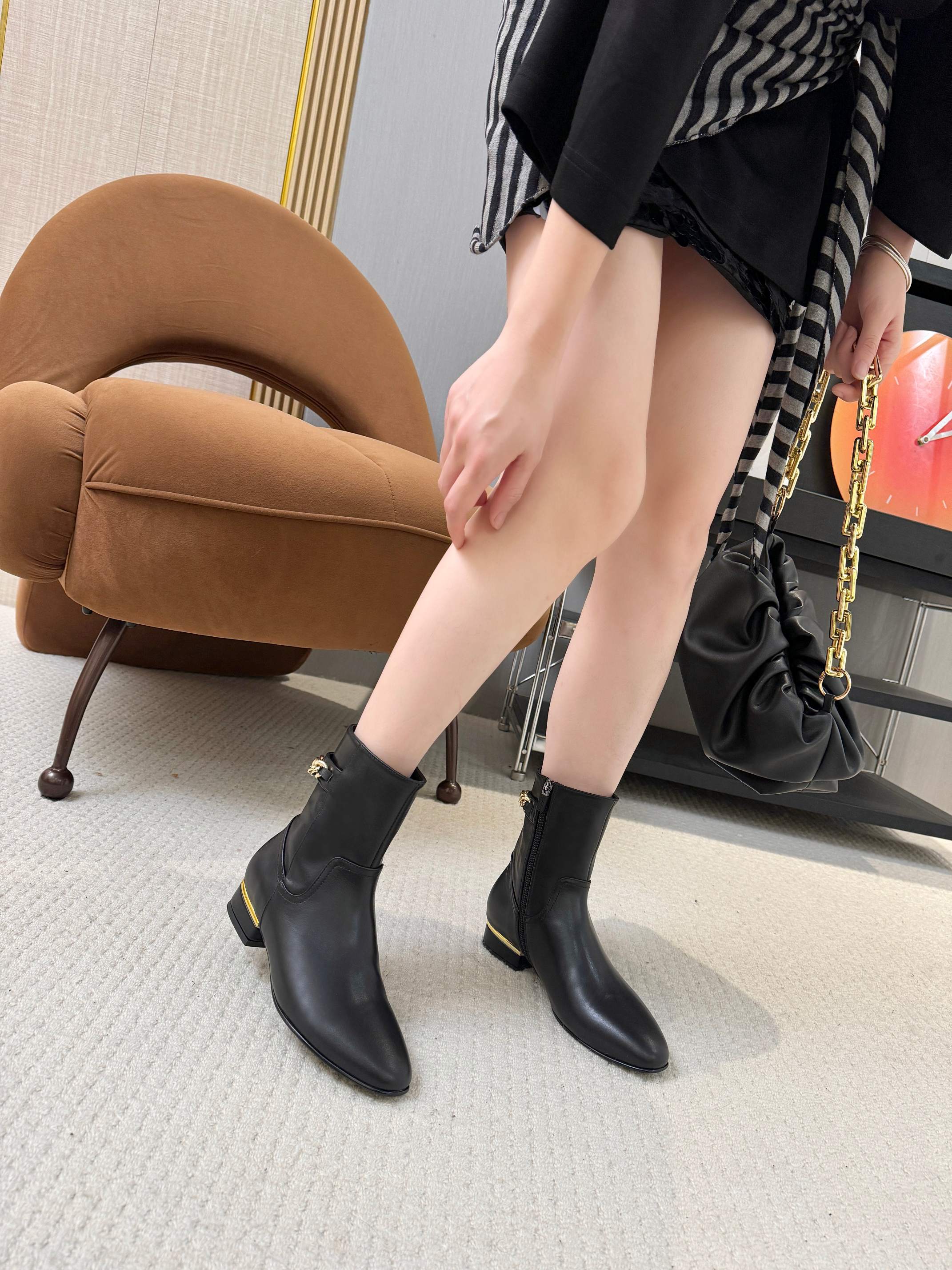 Chanel 2026 Chain Ankle Boots Black Leather 985728