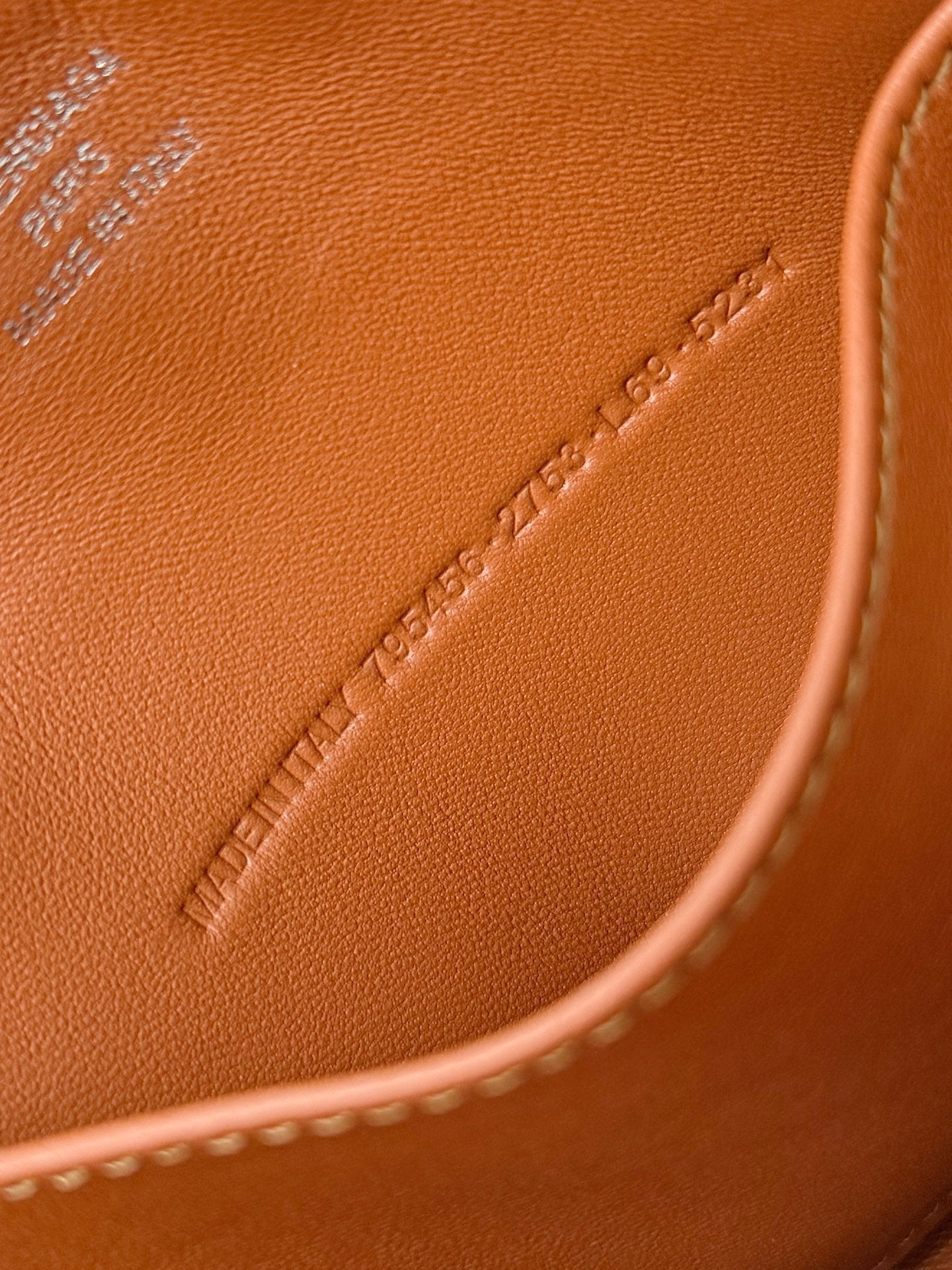𝗕𝗮𝗹𝗲𝗻𝗰𝗶𝗮𝗴𝗮 Rodeo 22 bag brown lambskin