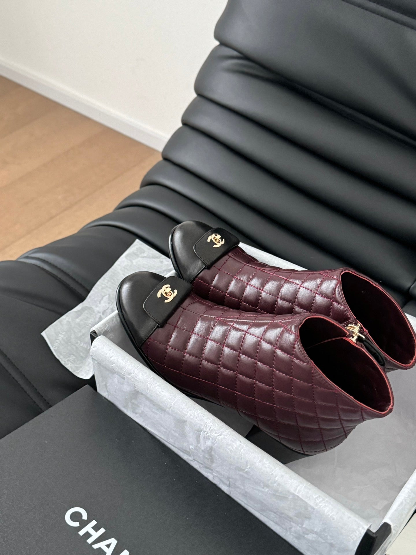 CC SHORT BOOTS 65 MM IN SANGRIA PURPLE MIX BLACK QUILTED PATTERN LAMBSKIN