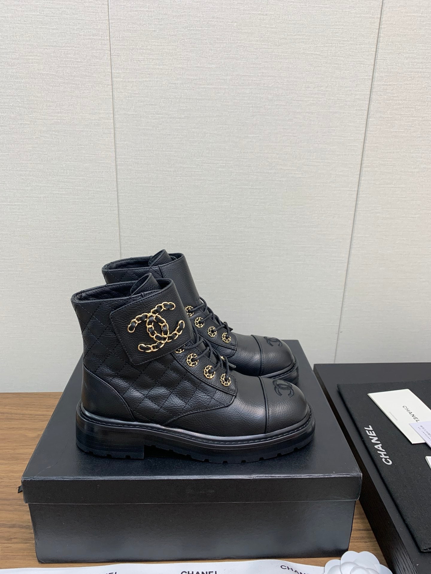 CC Ankle Boots Black Quilted Cowhide