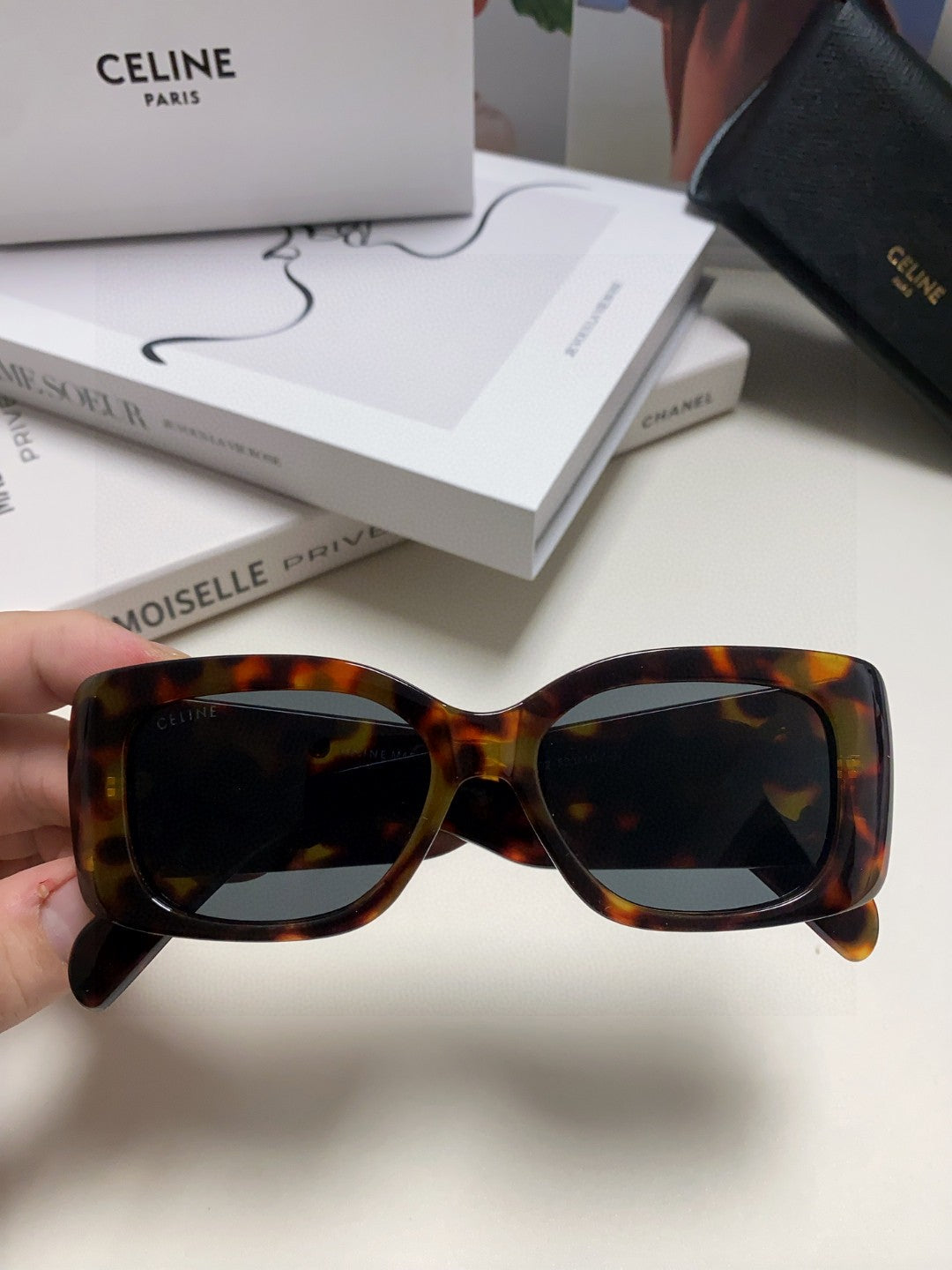 TRIOMPHE SUNGLASSES 548600 IN DARK HAVANA ACETATE