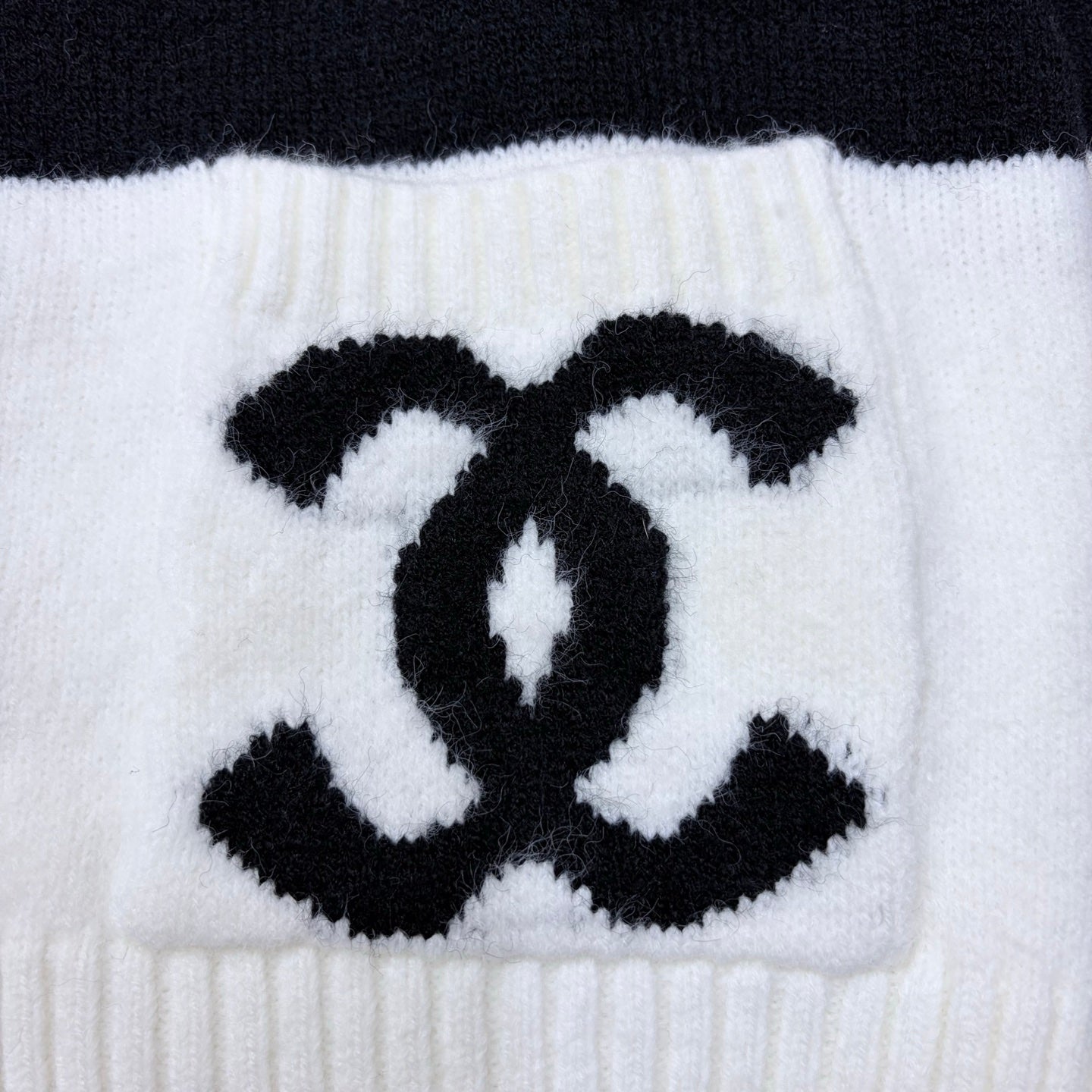 Chanel 2026 Pocket Logo Crew Neck Cardigan Black White Wool 244685