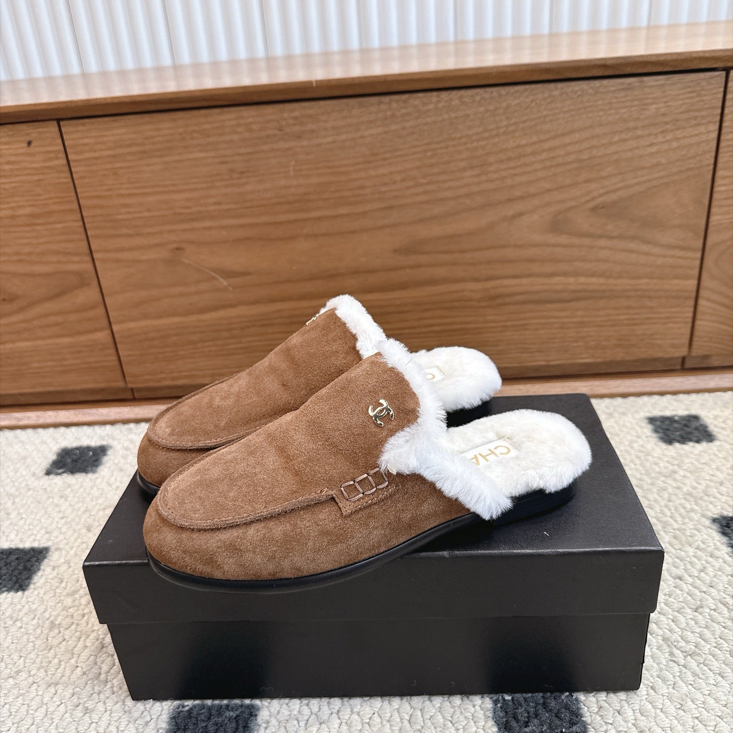 Chanel 2026 Wool Mules Suede 983862