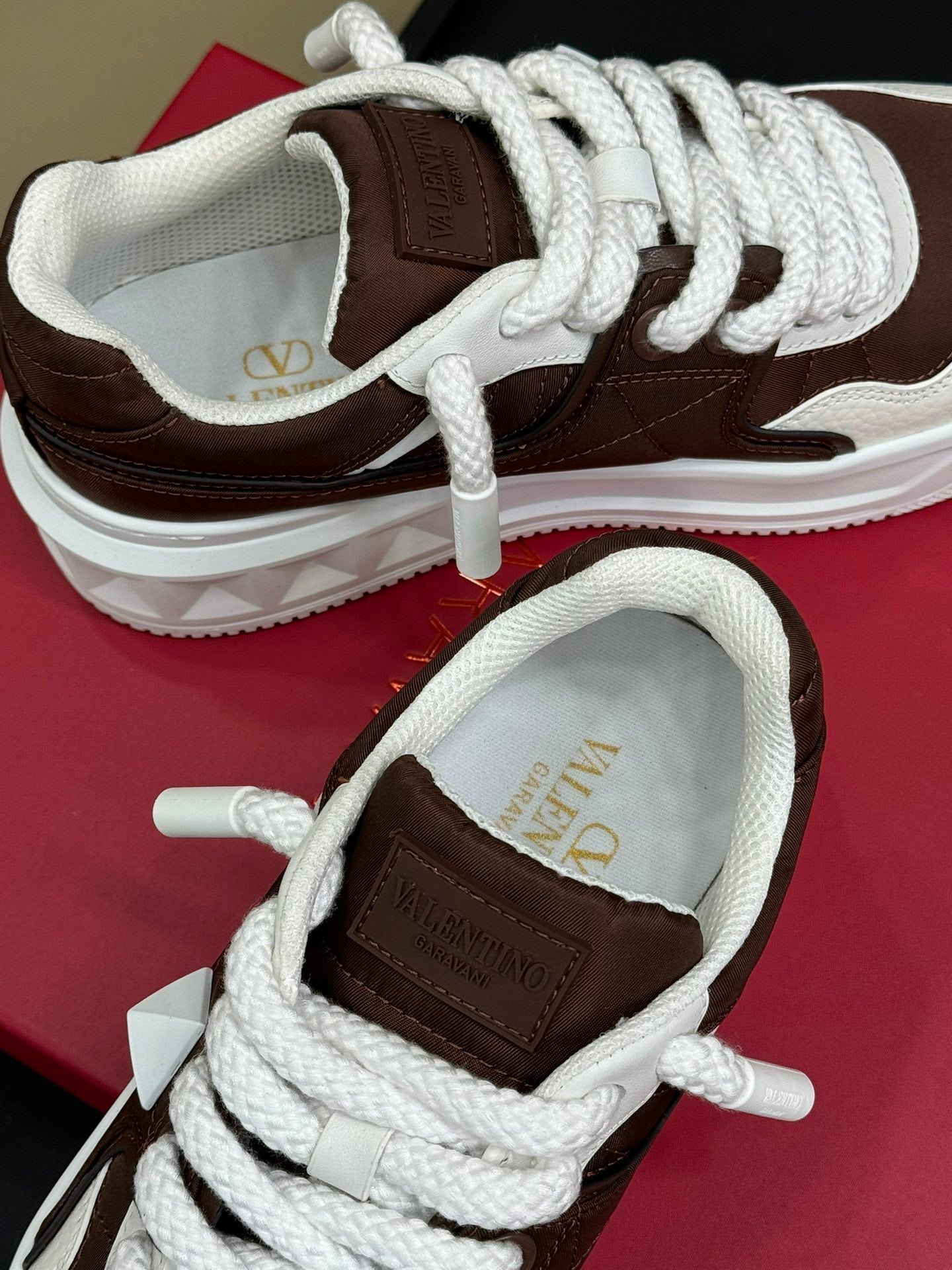 VT 2025 Sneakers Brown White Cowhide 548581