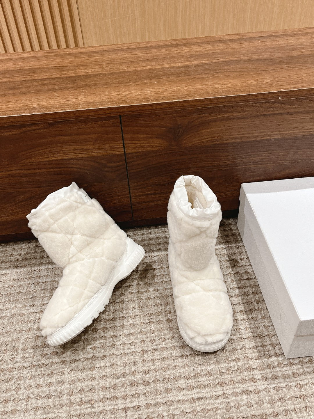 CD Ankle Boots White Fleece And Windbreaker Fabric