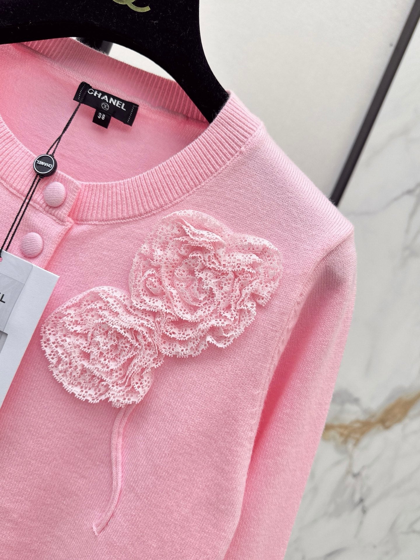 Chanel 2026 3D Floral Decorated Long-Sleeve Knit Cardigan Wool 782200